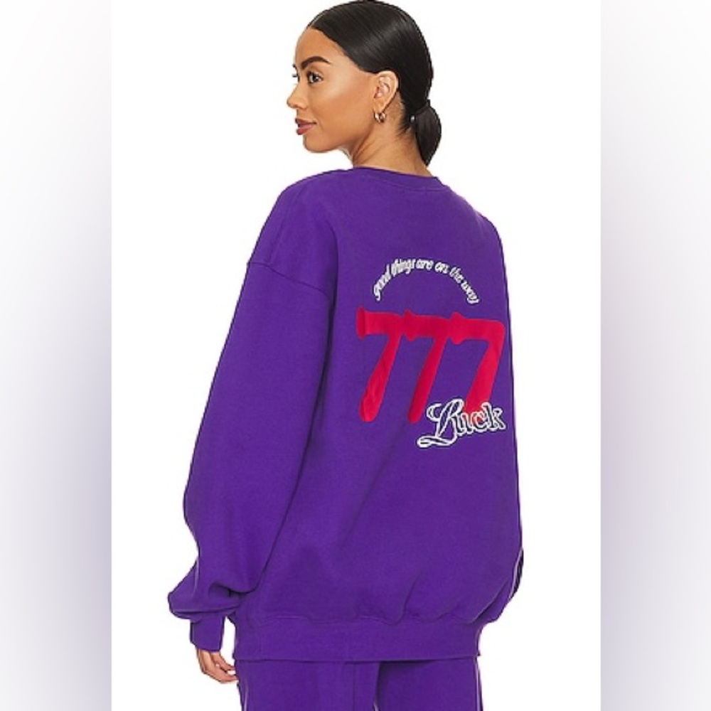 THE MAYFAIR GROUP 777 Luck Crewneck in Violet L/XL